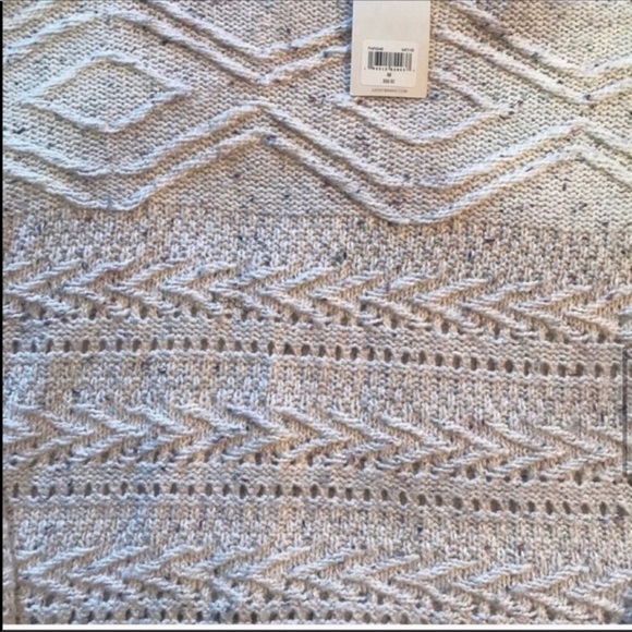 Lucky Brand Cable Knit Chunky Soft Sweater - Picture 6 of 10